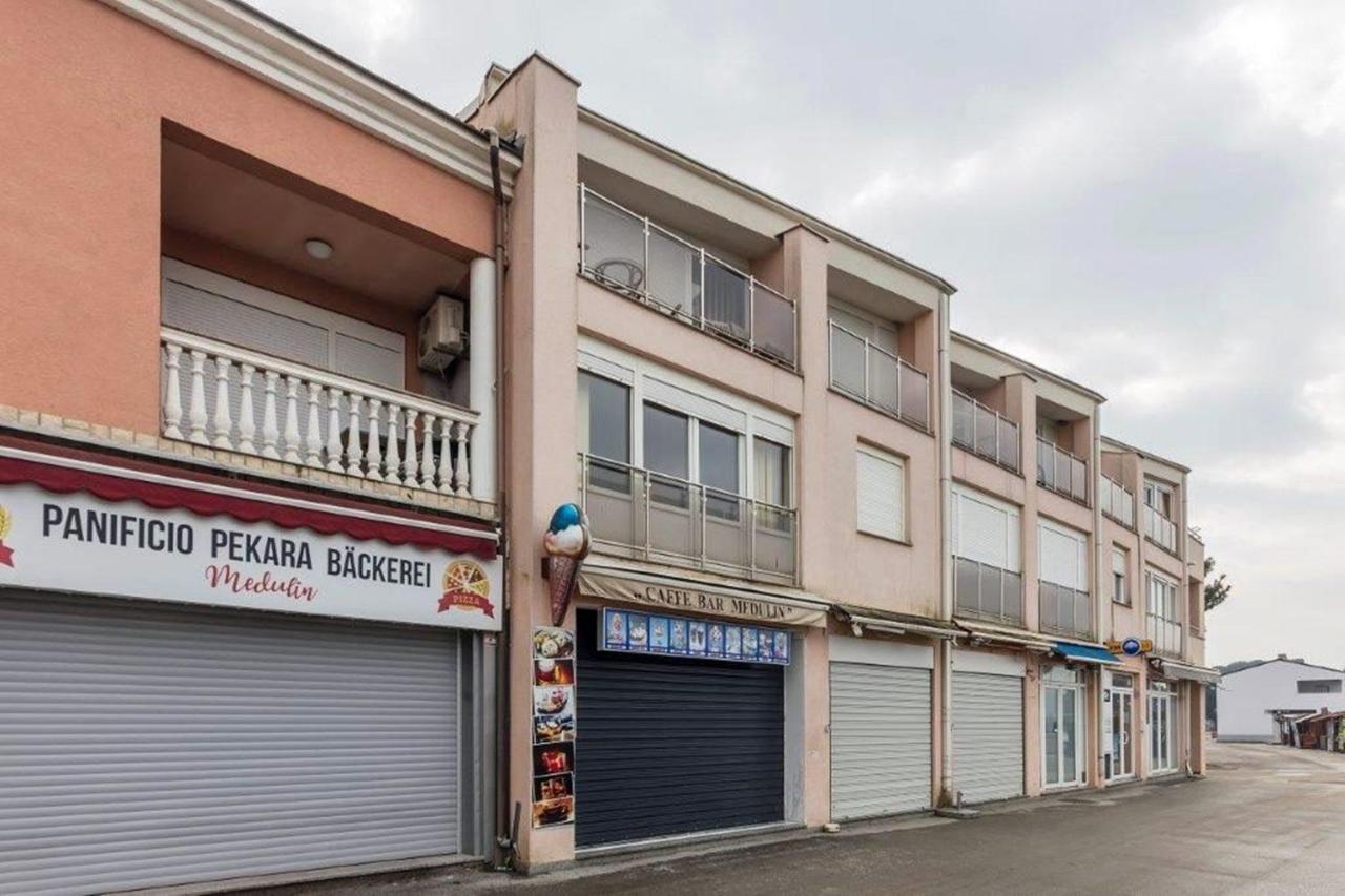 מדולין Apartment Dubravka Near The Sandy Beach מראה חיצוני תמונה